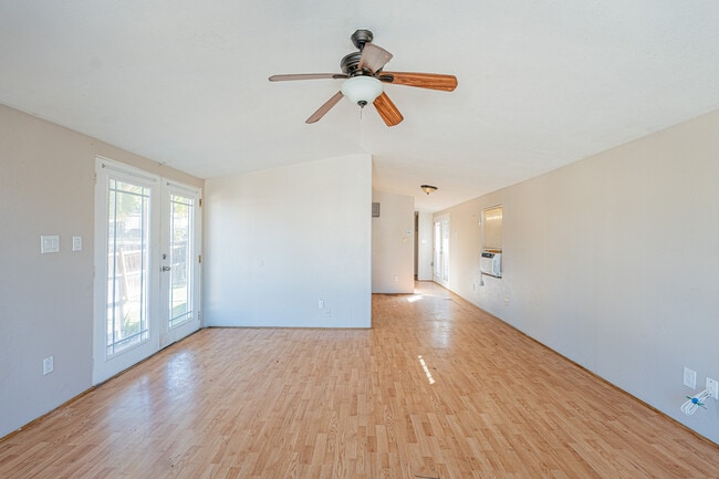 17470 Haynes Ave in Lake Elsinore, CA - Building Photo - Building Photo