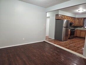 163 Herbert Ave in Elmont, NY - Building Photo - Building Photo