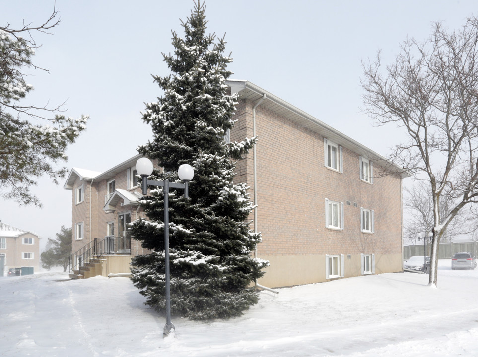 Northlake Condominiums in Waterloo, ON - Building Photo