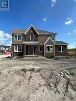 720 Eminence St in Ottawa, ON - Building Photo