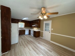 3664 McIntosh Rd in Oxford, AL - Building Photo - Building Photo