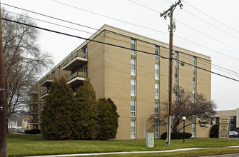 Tamaron Tower in Toledo, OH - Building Photo - Building Photo