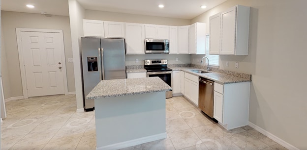 1025 Top Sail Ln in Sebastian, FL - Building Photo - Building Photo