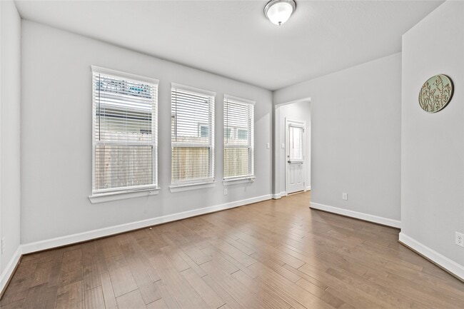 property at 4007 Centre Valley Ln