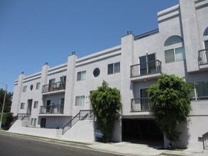 11369 Pearl St in Los Angeles, CA - Foto de edificio - Building Photo