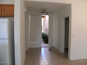 11672 N 135th Pl in Scottsdale, AZ - Foto de edificio - Building Photo