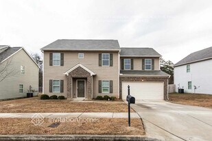 1492 Ewing Farm Dr in Loganville, GA - Building Photo