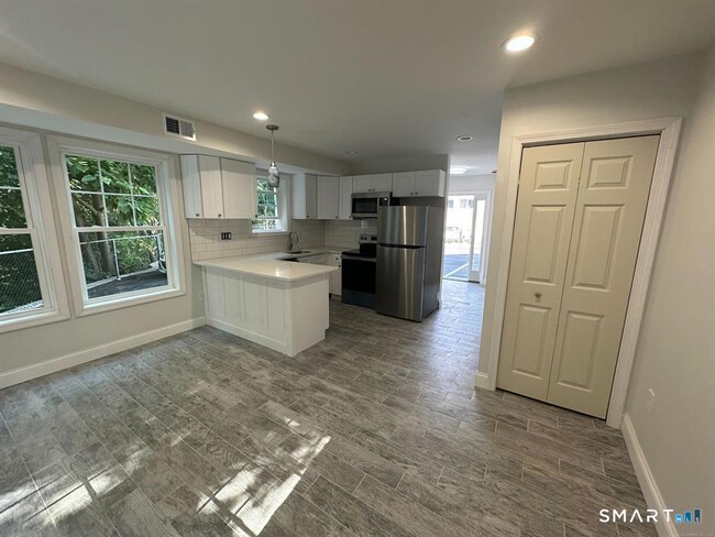 property at 1083 Whalley Ave