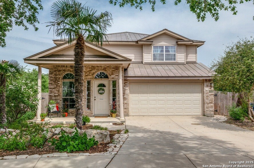 8227 Maloy Manor in San Antonio, TX - Building Photo