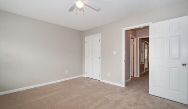 2200 Mountain Mist Ct, Unit #301 in Raleigh, NC - Building Photo - Building Photo