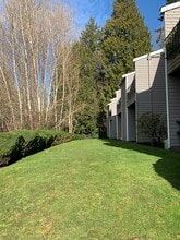 West View Apartments in Redmond, WA - Foto de edificio - Building Photo