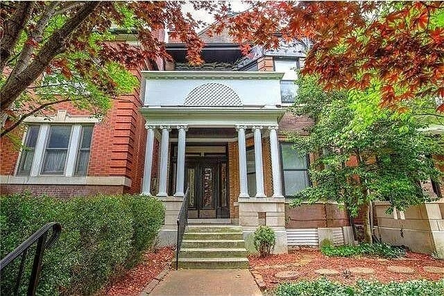 property at 4624 Westminster Pl