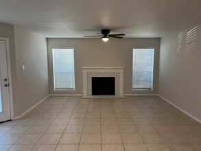 5608 Cottage Hill Rd in Mobile, AL - Foto de edificio - Building Photo