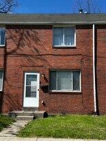 2903 Soltis Dr in Clairton, PA - Building Photo