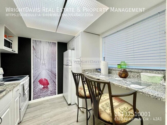 6342 Newtown Cir in Tampa, FL - Foto de edificio - Building Photo