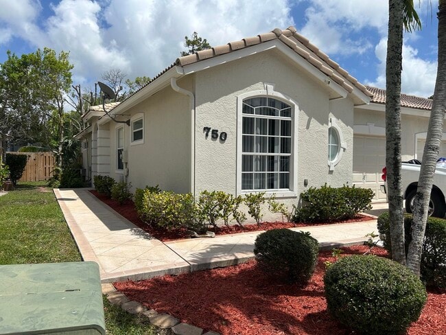 property at 750 Via Toscana