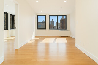 207 East 37th Street in New York, NY - Building Photo - Building Photo