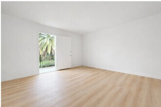 411 E Santa Fe Ave, Unit 411 in Pittsburg, CA - Building Photo - Building Photo