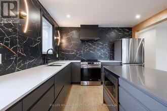 33 Cog Hill Dr in Toronto, ON - Building Photo - Building Photo