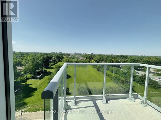 3220-3220 Sheppard Ave E in Toronto, ON - Building Photo - Building Photo
