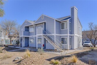 4221 Terrestrial Dr in Las Vegas, NV - Building Photo - Building Photo