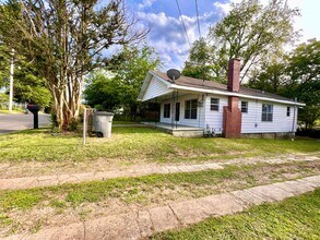 214 Chitwood St in Hot Springs, AR - Building Photo - Building Photo