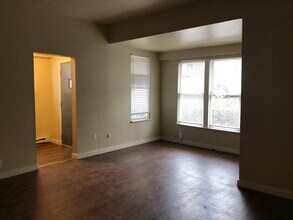 415 NE Howard St in Pullman, WA - Building Photo - Building Photo