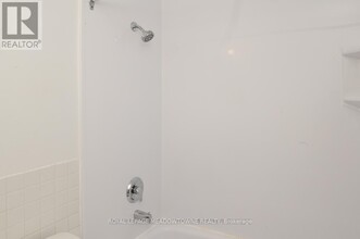 1017 Seneca Ave in Mississauga, ON - Building Photo - Building Photo