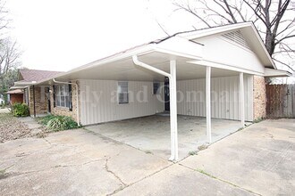 1718 Borden Dr in Memphis, TN - Building Photo - Building Photo