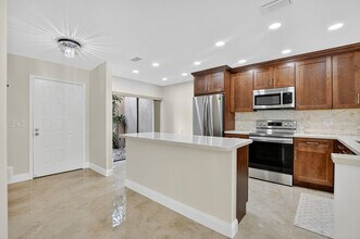 21476 Juego Cir in Boca Raton, FL - Building Photo - Building Photo