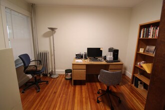 33 Concord Ave in Cambridge, MA - Building Photo - Building Photo