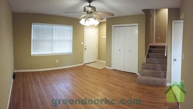 1410 E Willow Dr in Olathe, KS - Building Photo - Building Photo