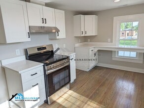 229 W Elm St in Graham, NC - Building Photo - Building Photo