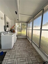 821 Courtington Ln in Ft. Myers, FL - Foto de edificio - Building Photo