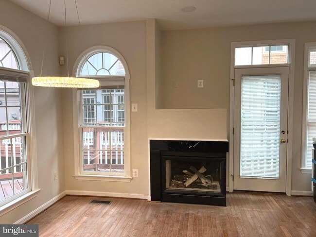729 N Vermont St in Arlington, VA - Foto de edificio - Building Photo
