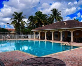 8344 SW 27th St in Miramar, FL - Building Photo - Building Photo