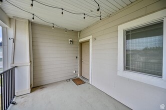 226 W Ridge Rd in Saratoga Springs, UT - Building Photo - Building Photo