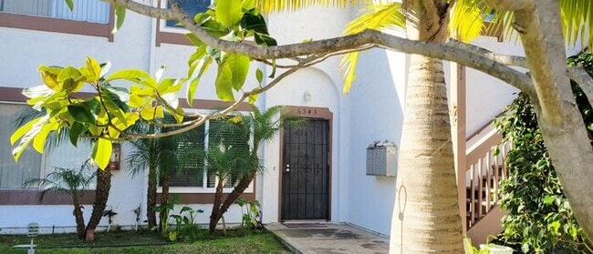 property at 6543 Bell Bluff Ave