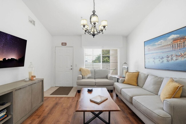 4945 Cougar Ct S in Naples, FL - Building Photo - Building Photo