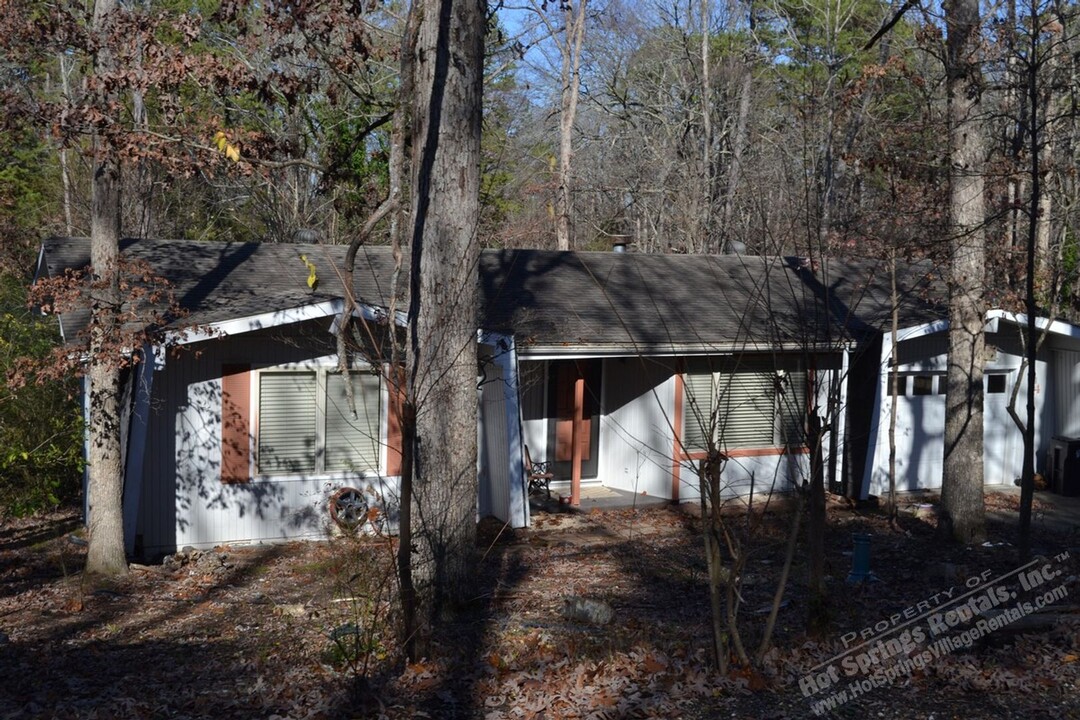 4 Alina Ln in Hot Springs, AR - Building Photo