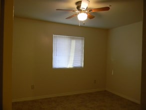 13230 North 21st Pl in Phoenix, AZ - Building Photo - Building Photo