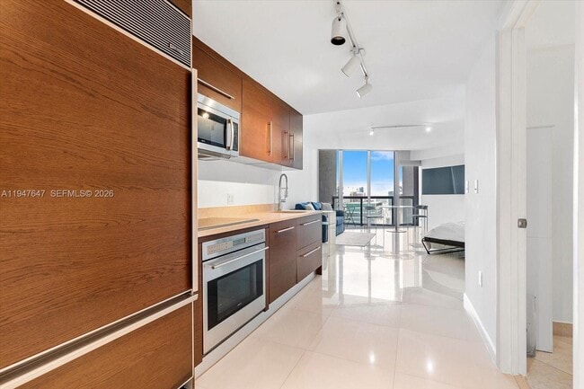 property at 475 Brickell Ave
