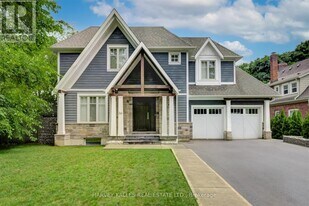 366 Galt Ave in Oakville, ON - Building Photo