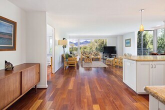 2969 Kalakaua Ave in Honolulu, HI - Building Photo - Building Photo