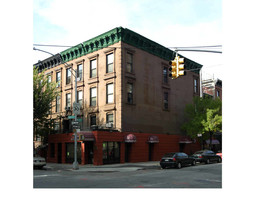 551-553 Manhattan Ave in New York, NY - Building Photo