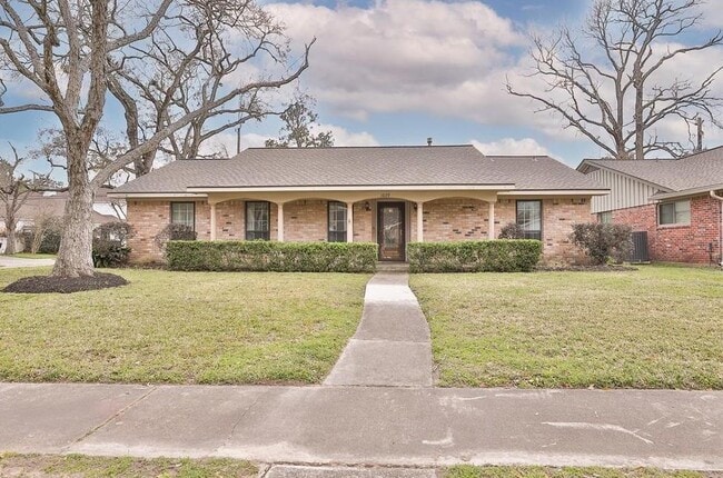 property at 1039 Curtin St