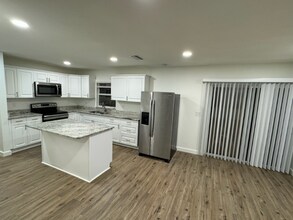 2624 NE 2nd Ave in Ocala, FL - Building Photo - Building Photo