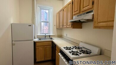 463 Park Dr in Boston, MA - Foto de edificio - Building Photo