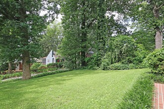 1507 Oxford Rd in Charlottesville, VA - Building Photo - Building Photo