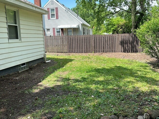 335 Avery St in Cuyahoga Falls, OH - Building Photo - Building Photo